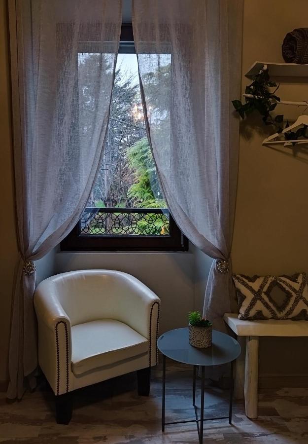 B&B Cristalli Di Luce Albavilla Buitenkant foto